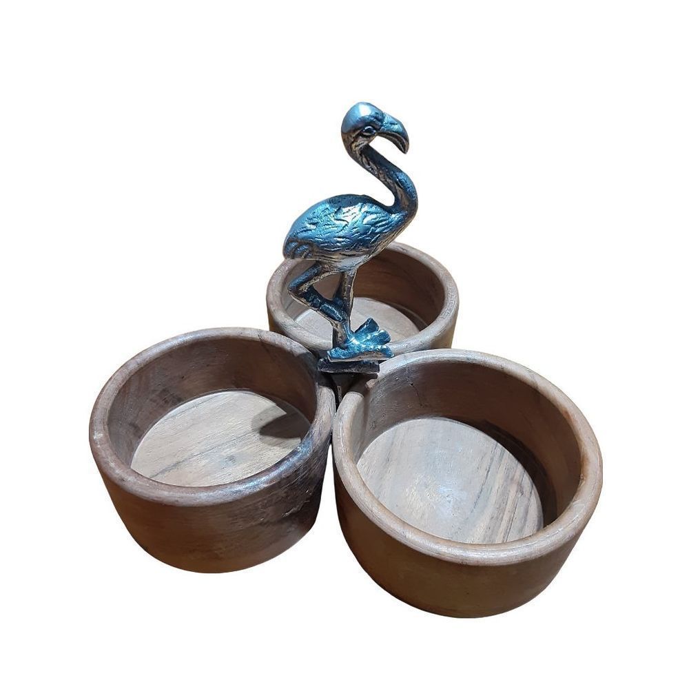 Wooden trio snack bowl for dry foods. 8 1/4×8 1/4 inches. Each individual bowl s